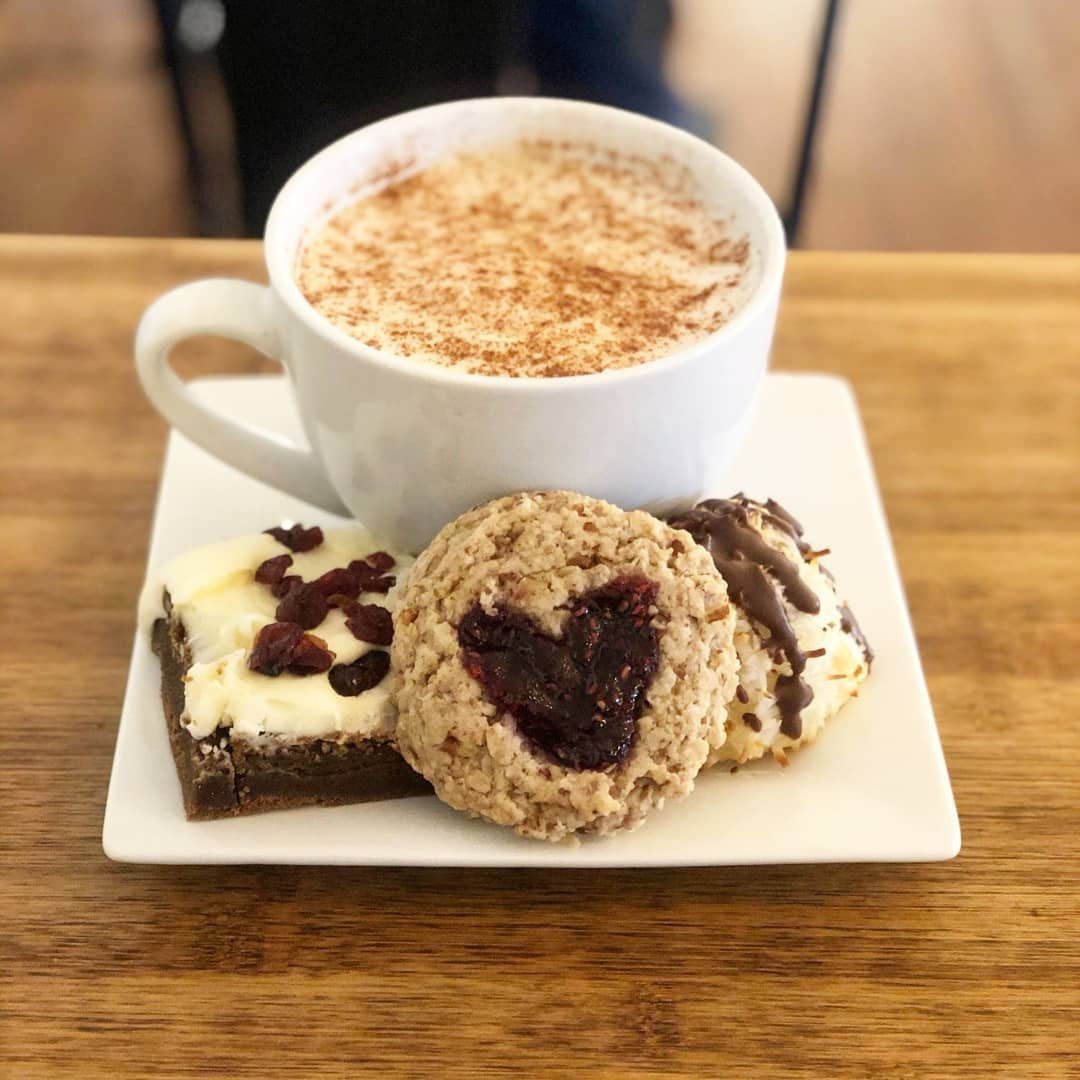 Hot chocolate and plated treats, Willow Bakery Kensington