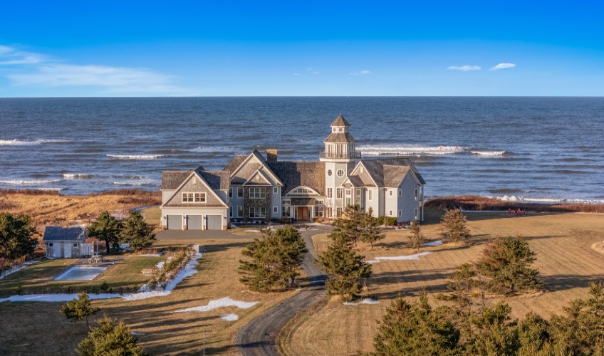 MacDonald Holiday Rentals