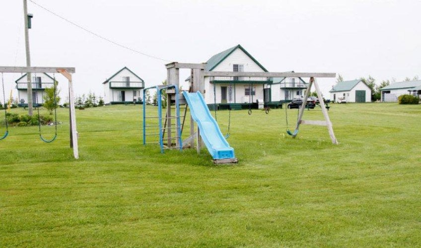 Chelton Beach Cottages