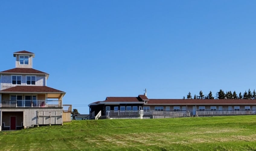 Lighthouse & Beach Motel