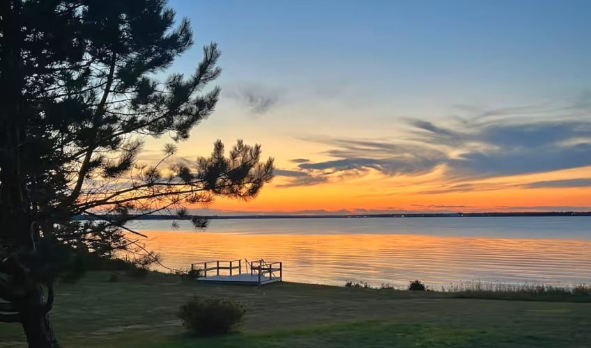 Pride of Panmure Vacation Cottage