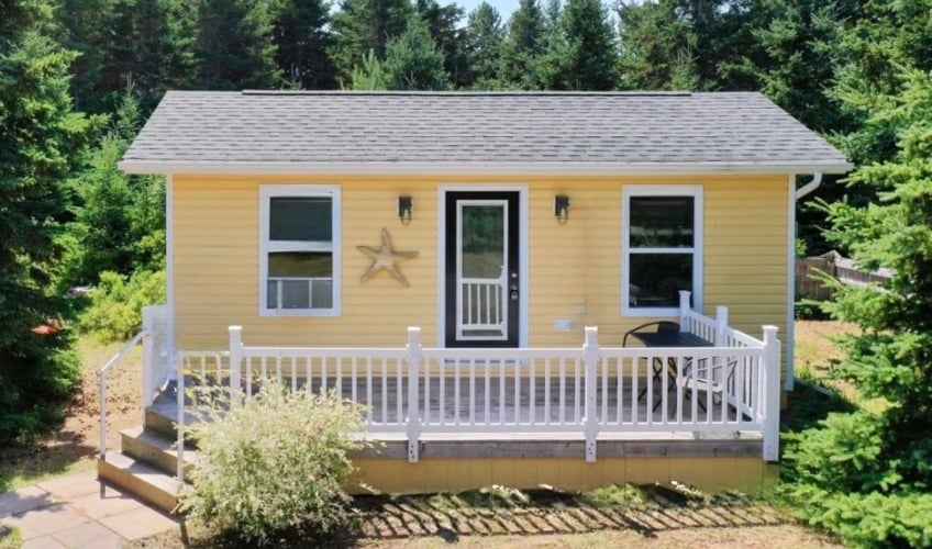 Beachcomber Cottage at Gordon Cove