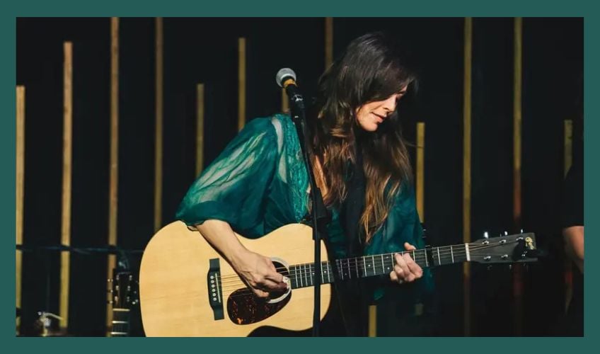 Tara MacLean w/ Tennyson