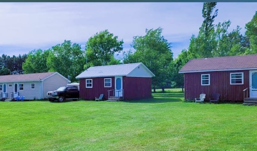 Rachel's Motel & Cottages