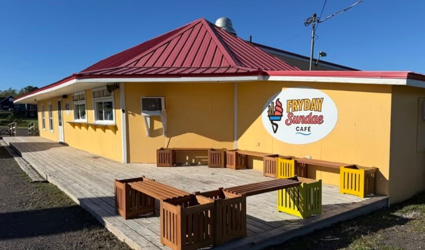 Fryday Sundae Café - Brackley Beach
