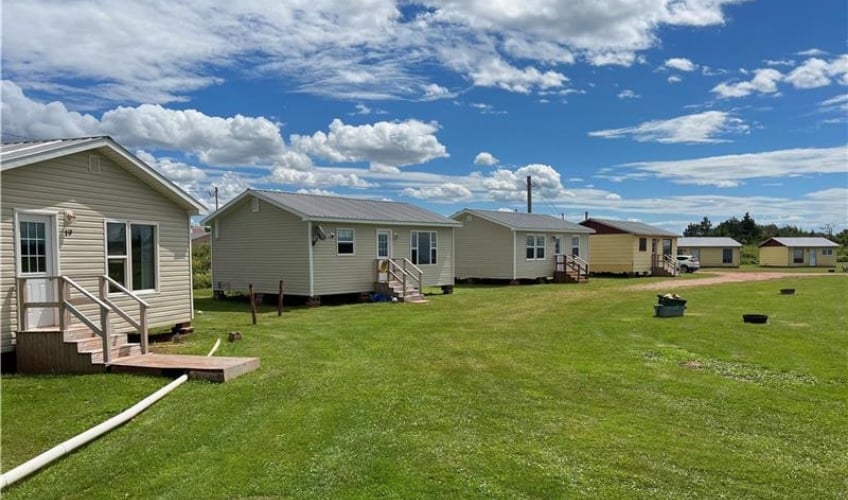 Waterford Cottages & Campground