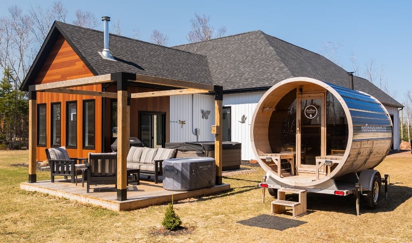 Nollaa sauna outside of a home