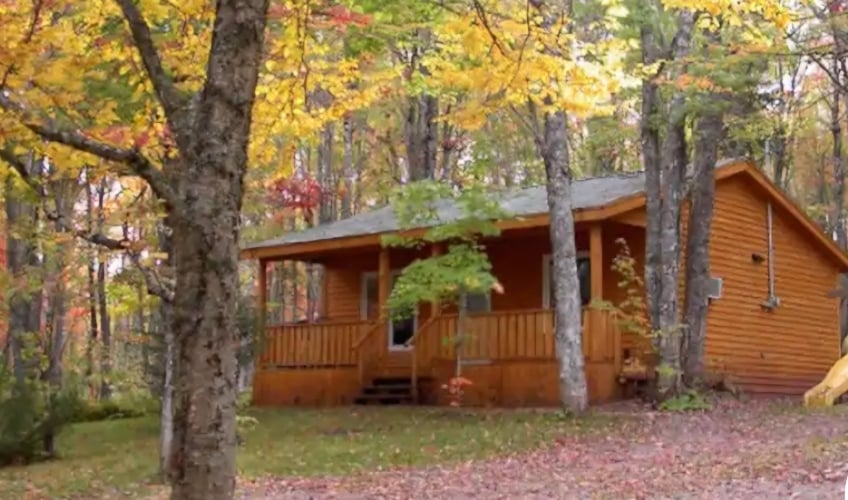 Central Maple Cottages