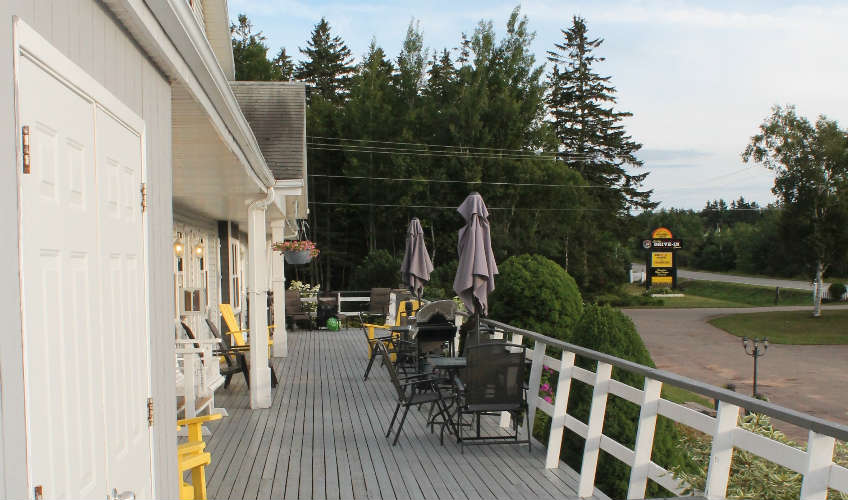 Brackley Country Inn & Suites