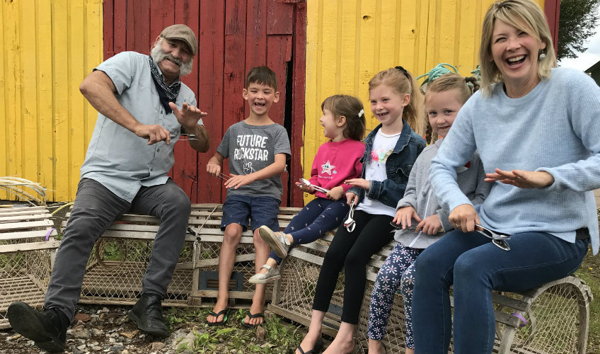 Spooning at the Shanty with the PEI Spoon Guy