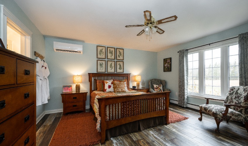 Baker Shore Bed & Breakfast