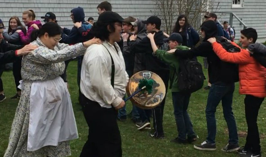 Mi'kmaq Song & Dance Mi'kmaq Song & Dance