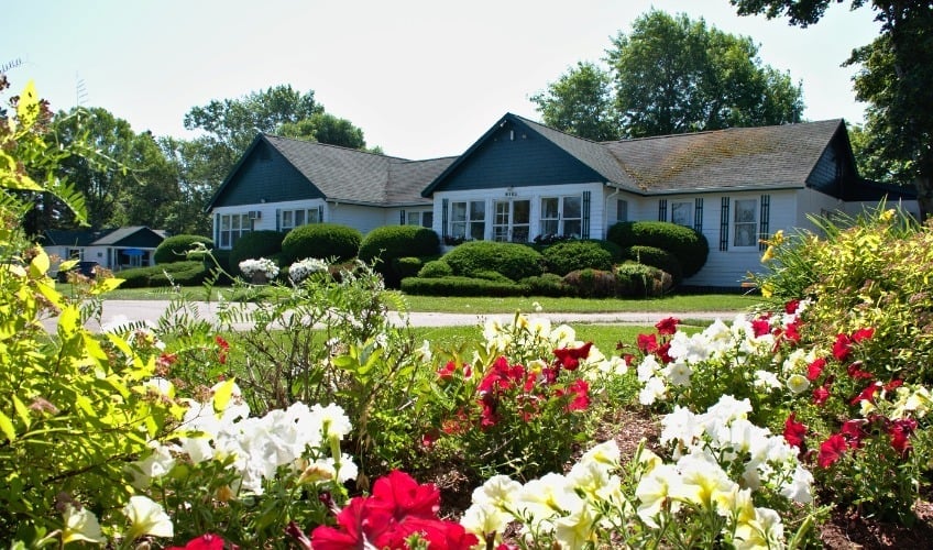 Lakeview Lodge & Cottages
