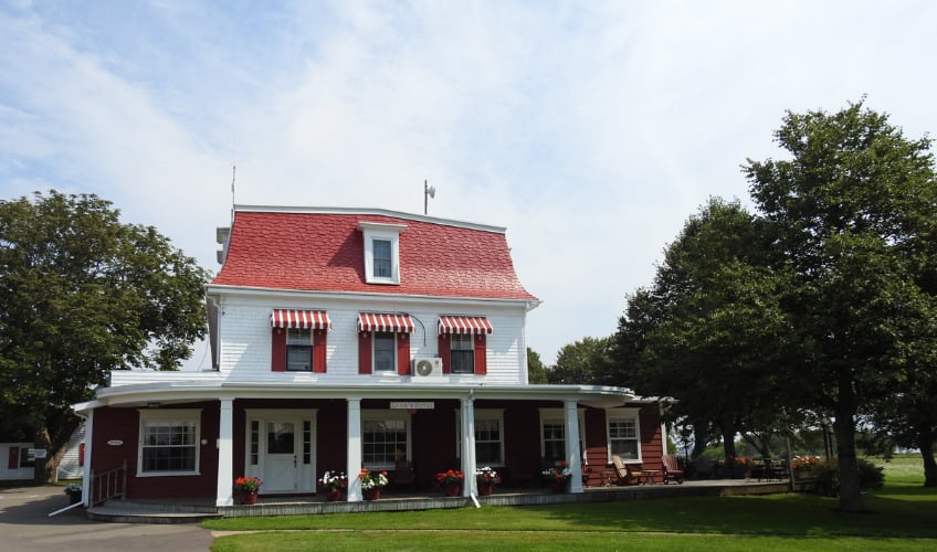 Shaw's Hotel & Cottages