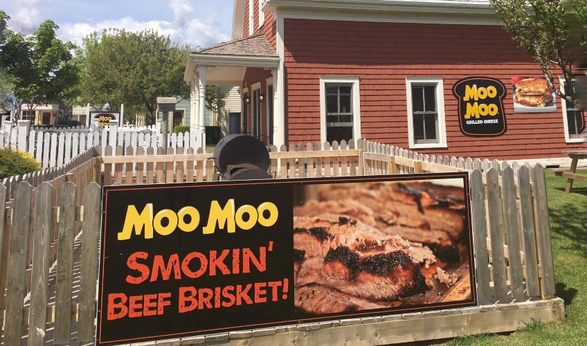 MOO MOO BBQ Grilled Cheesery - Avonlea Village