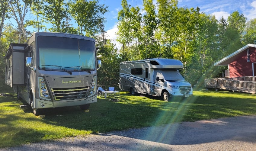 Summer Winds Cottages & Campground