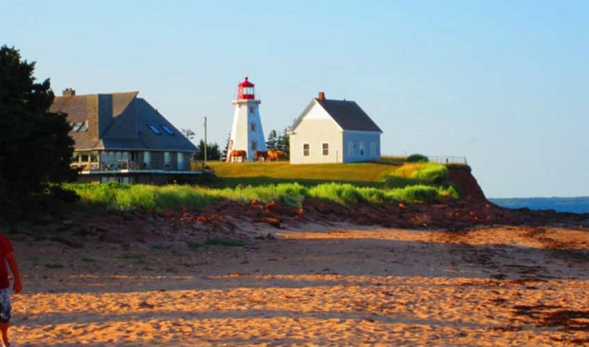 Panmure Island Lighthouse and Gift Shop