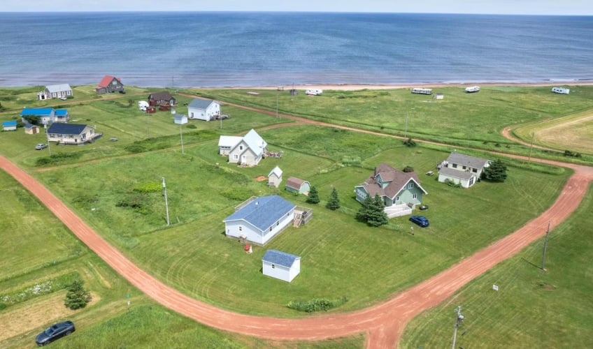 Cape Islander Beach House