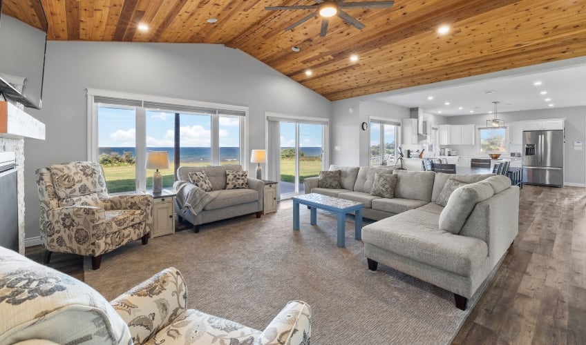 Coastal Bungalow By The Sea