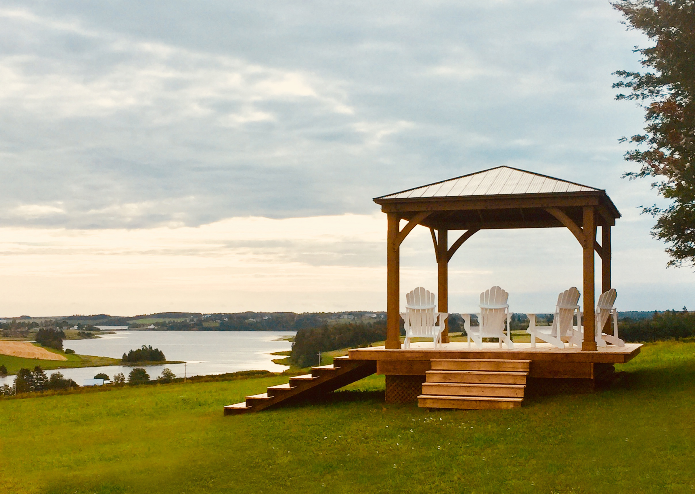 Farmhouse Inn PEI and Cottages