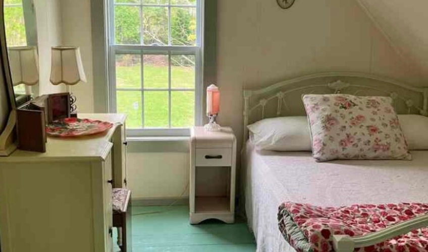 Red Hollow Country Cottage