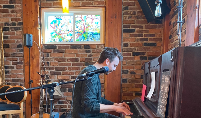 Dinner music with Max Keenlyside - May 8