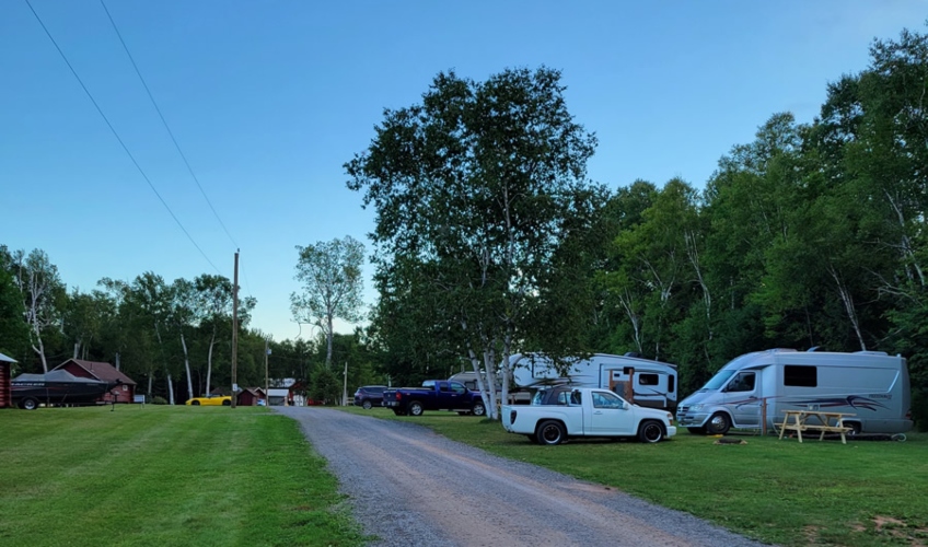 Summer Winds Cottages & Campground