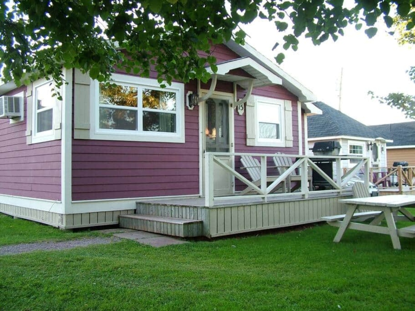 Avonlea Bachelor Cottages