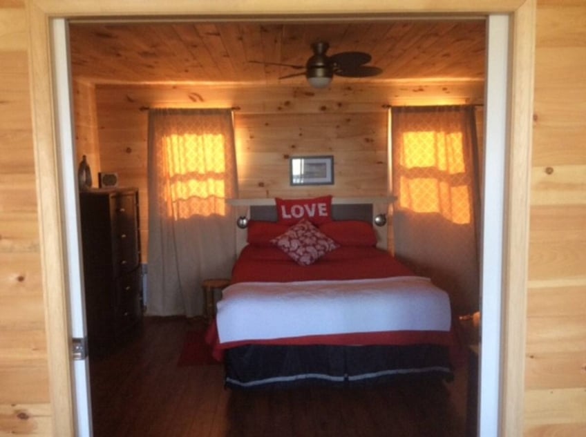 PEI Garden Chalet
