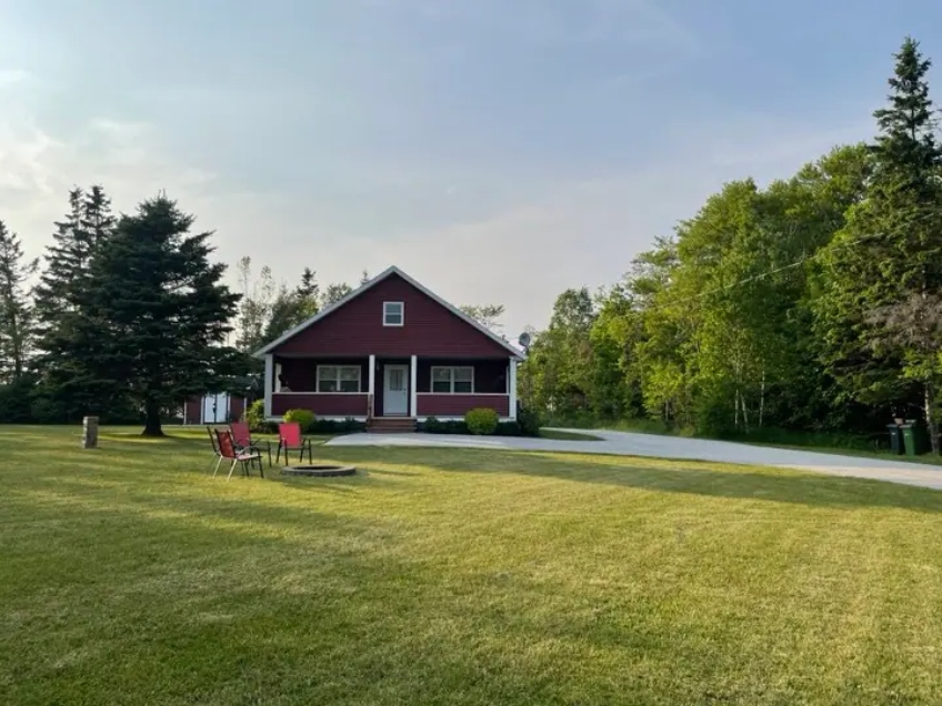 Red Gable Cottage