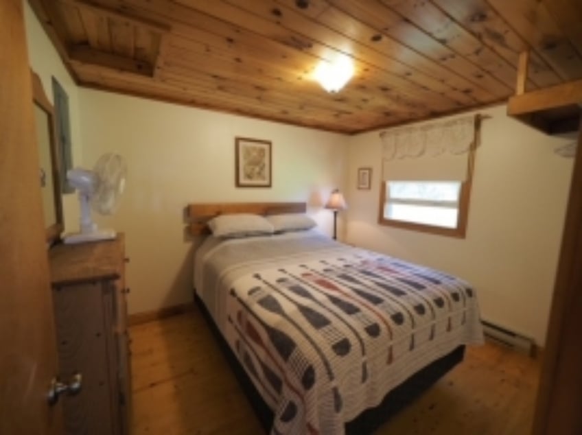 DeRoma Waterfront Cottages