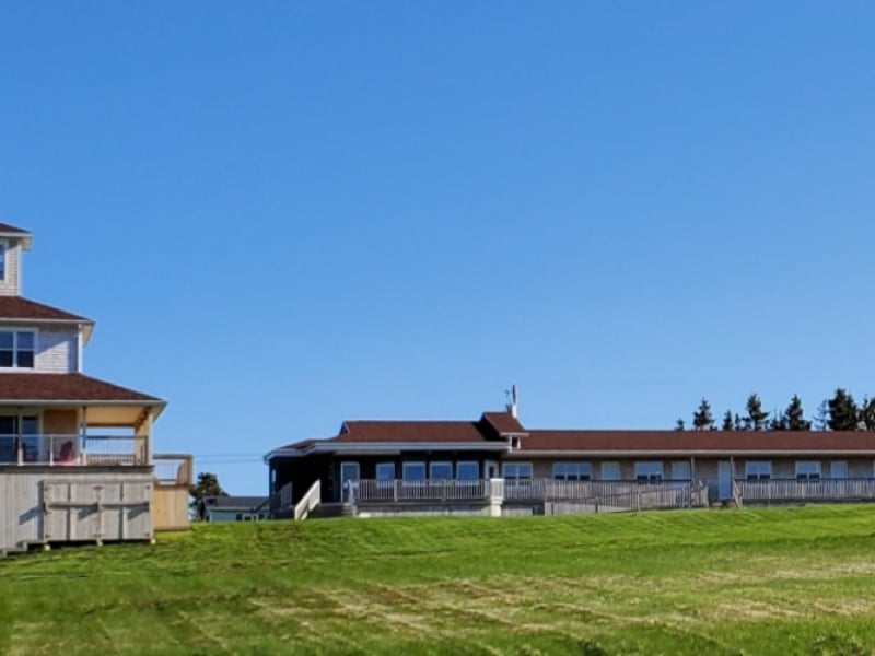 Lighthouse & Beach Motel