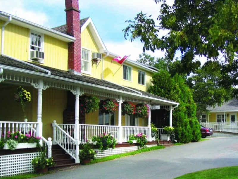 Ingleside Lodge Motel & Cottages, Shining Waters Country Inn & Cottages, The Resort at Cavendish