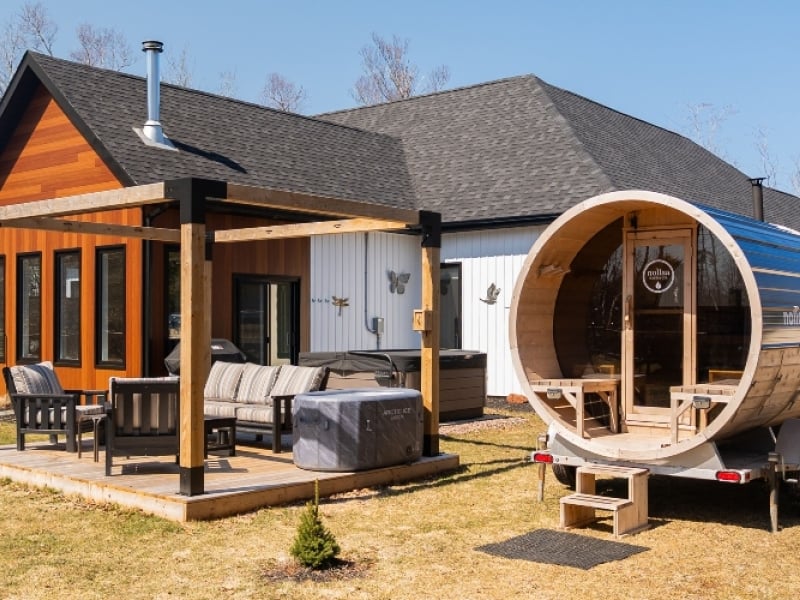 Nollaa sauna outside of a home