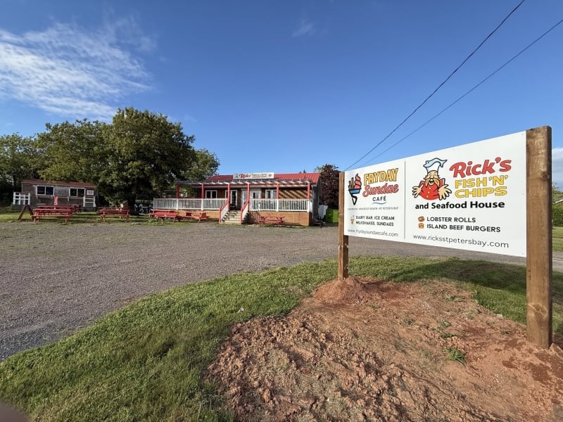 Fryday Sunday Cafe & Rick's Fish n' Chips