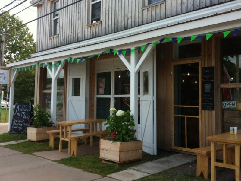 Artisans on Main Souris Inc