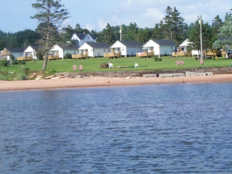 A Distant Shore Beachfront Cottages