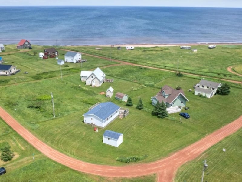 Cape Islander Beach House