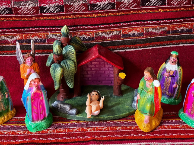 Carols and Lullabies - with the Island Choral Society