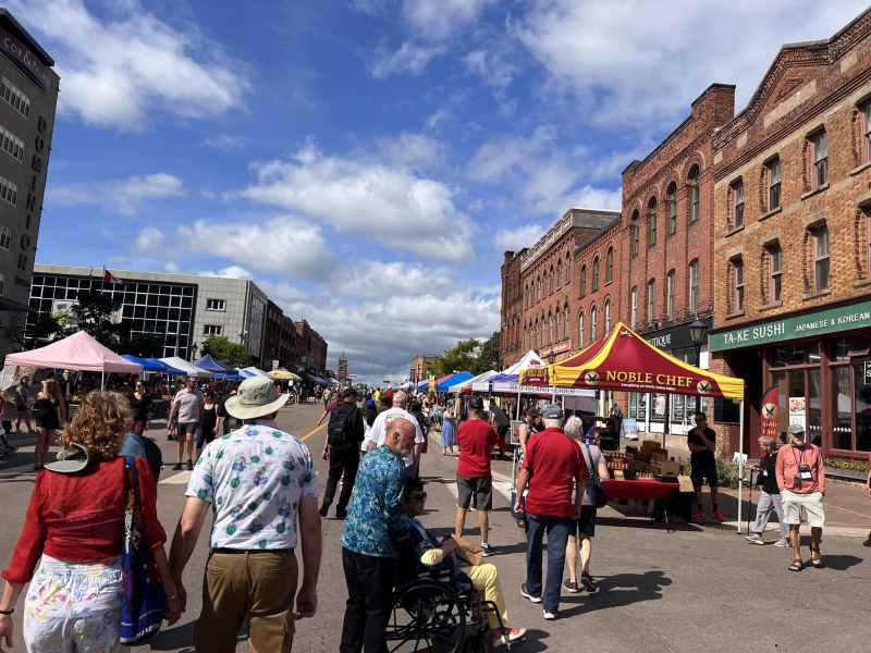 Downtown Farmers' and Artisans' Market