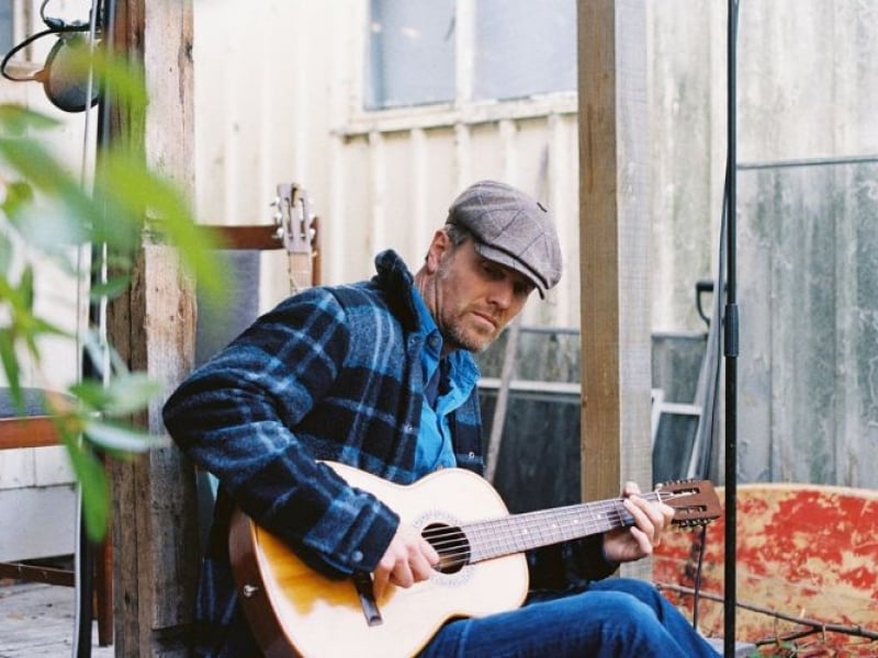 Live Music with Dave Gunning