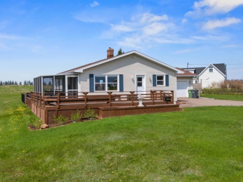 Marina Breeze Cottage