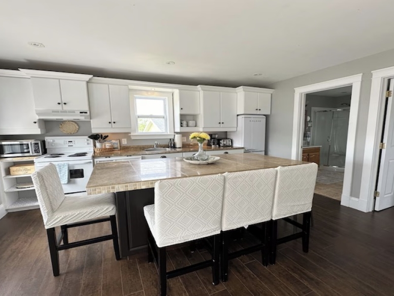 Emerald Isle Property Management Inc