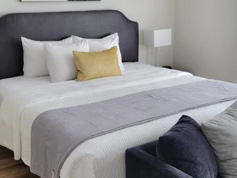 Hot Night INN Package