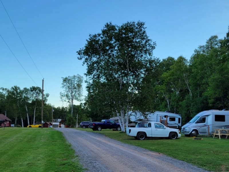 Summer Winds Cottages & Campground