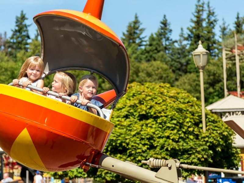 Sandspit, children, fair ride