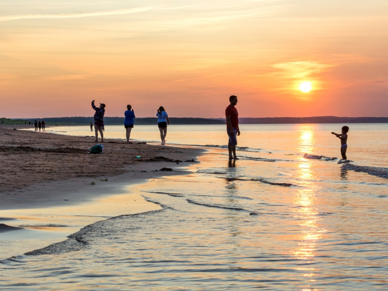 Brackley, backlit, sunset, ocean, people