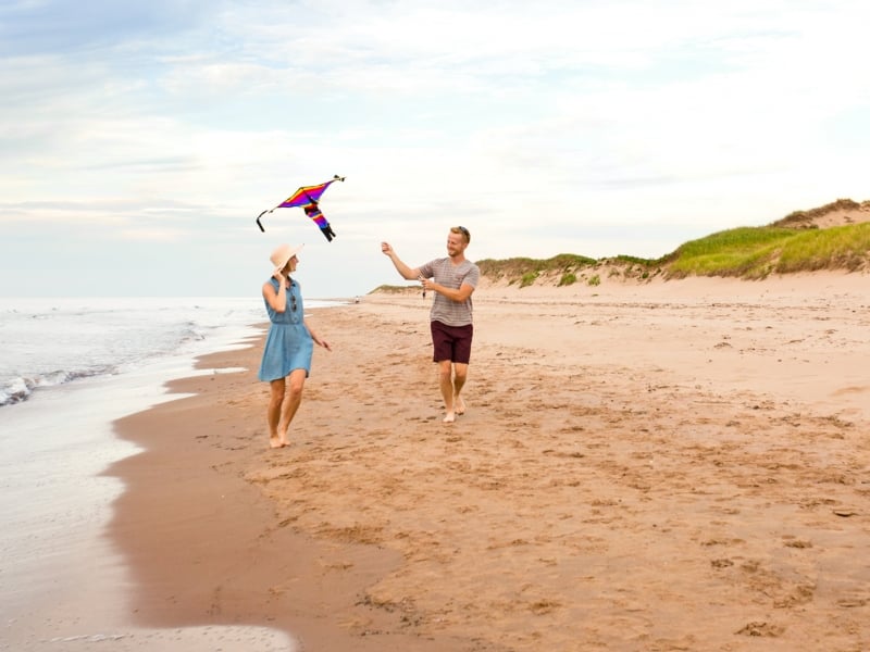 Lakeside Beach, kite, couple, sand, running