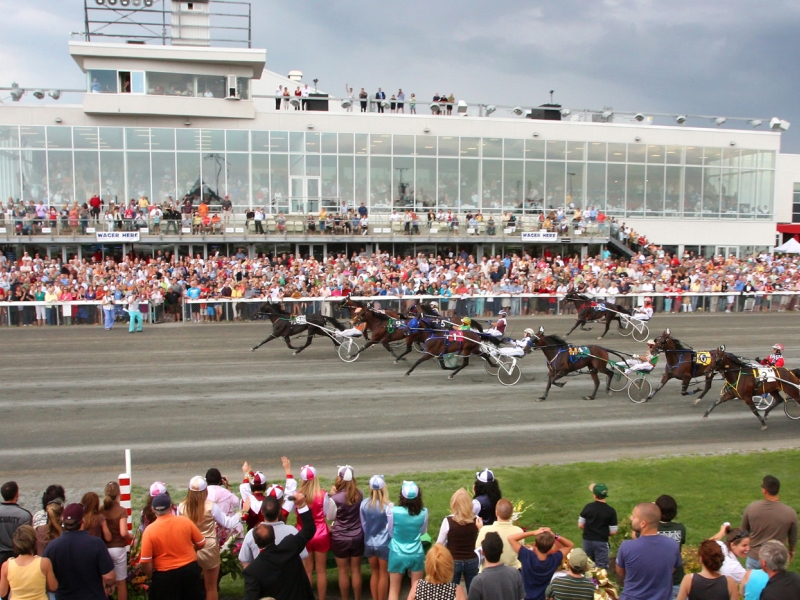 Qualifying race for Gold Cup & Saucer during Old Home Week