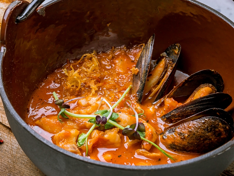 Spanish-Style Mussels with Chorizo and Tomato